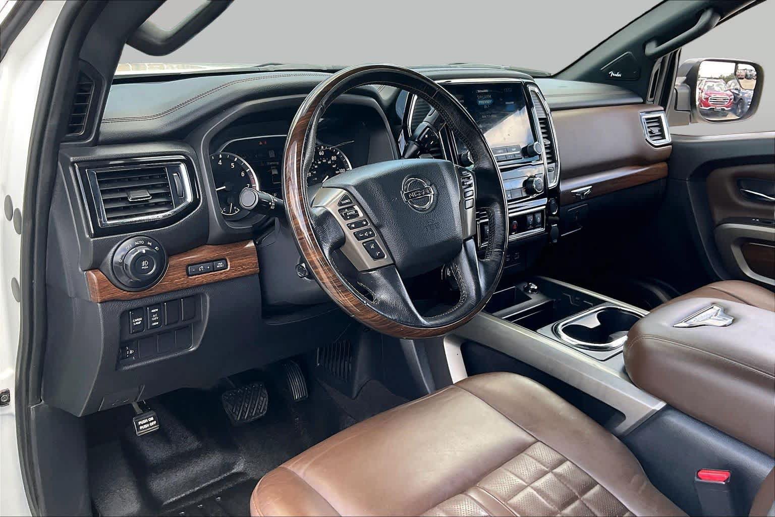 Used 2021 Nissan Titan Platinum Reserve w/ Off Road Protection Package AWD/4WD image 17