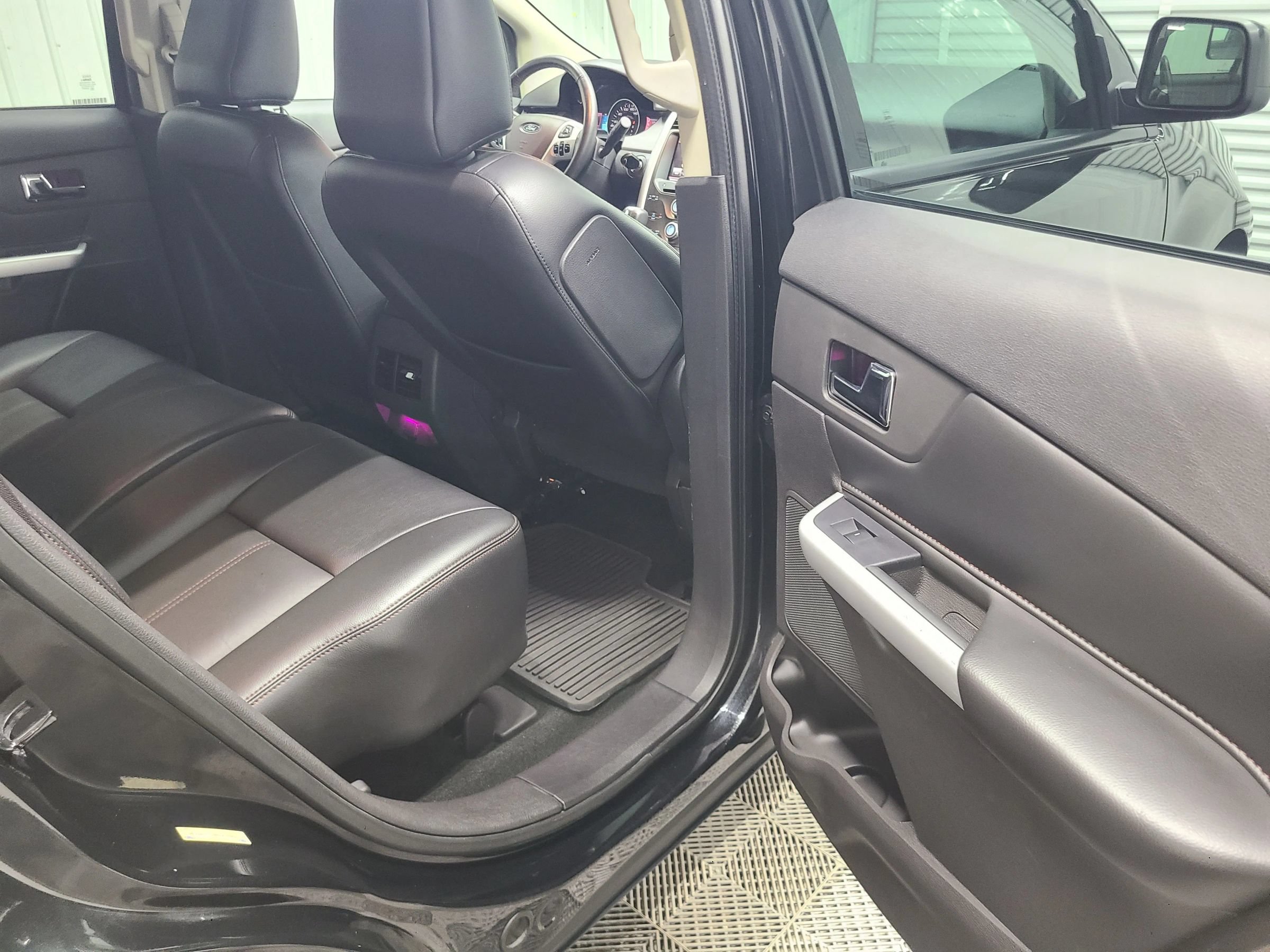 Used 2011 Ford Edge SEL w/ 202A Rapid Spec Order Code FWD image 38