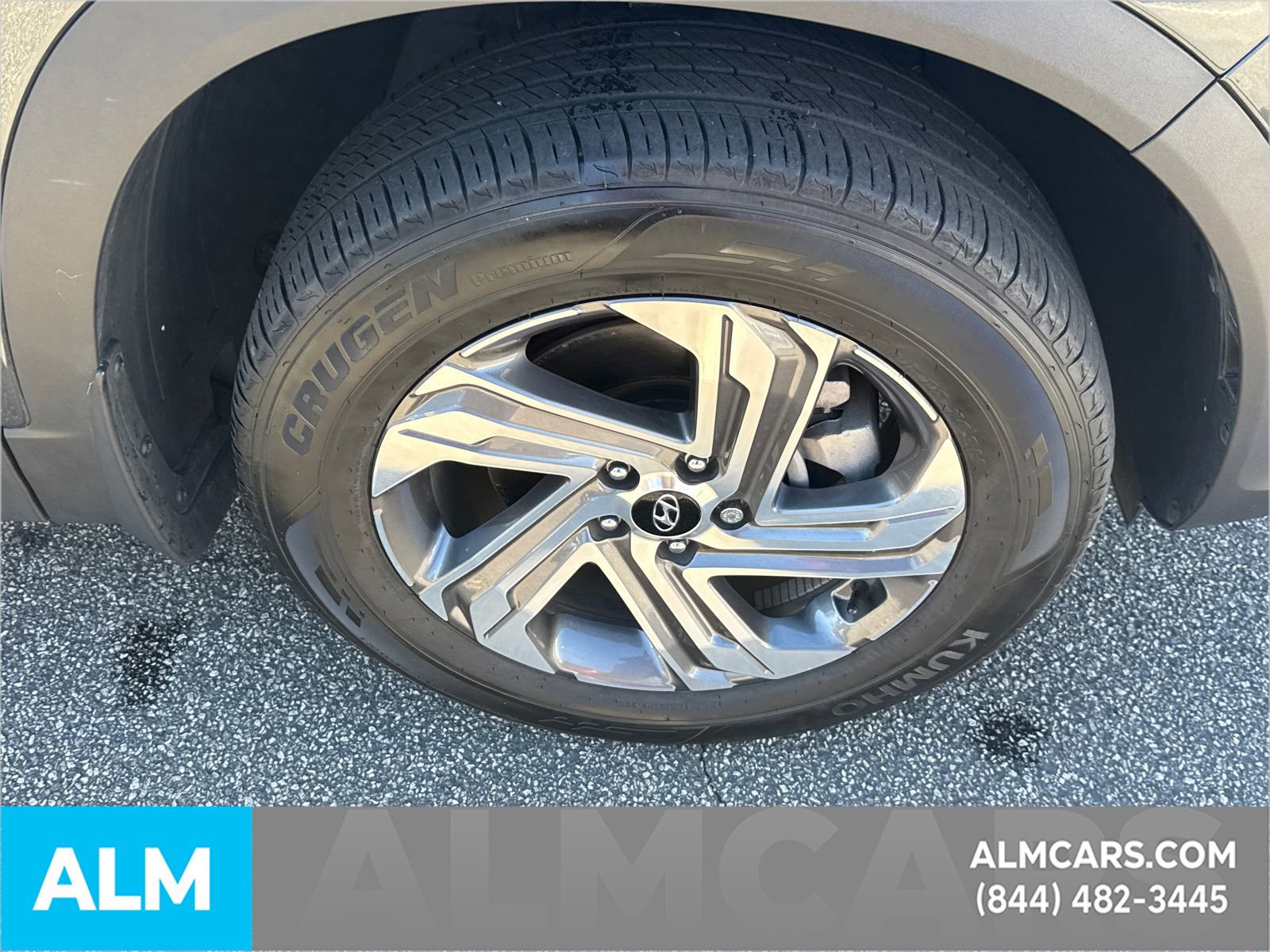 Used 2023 Hyundai Santa Fe SEL w/ Cargo Package image 16