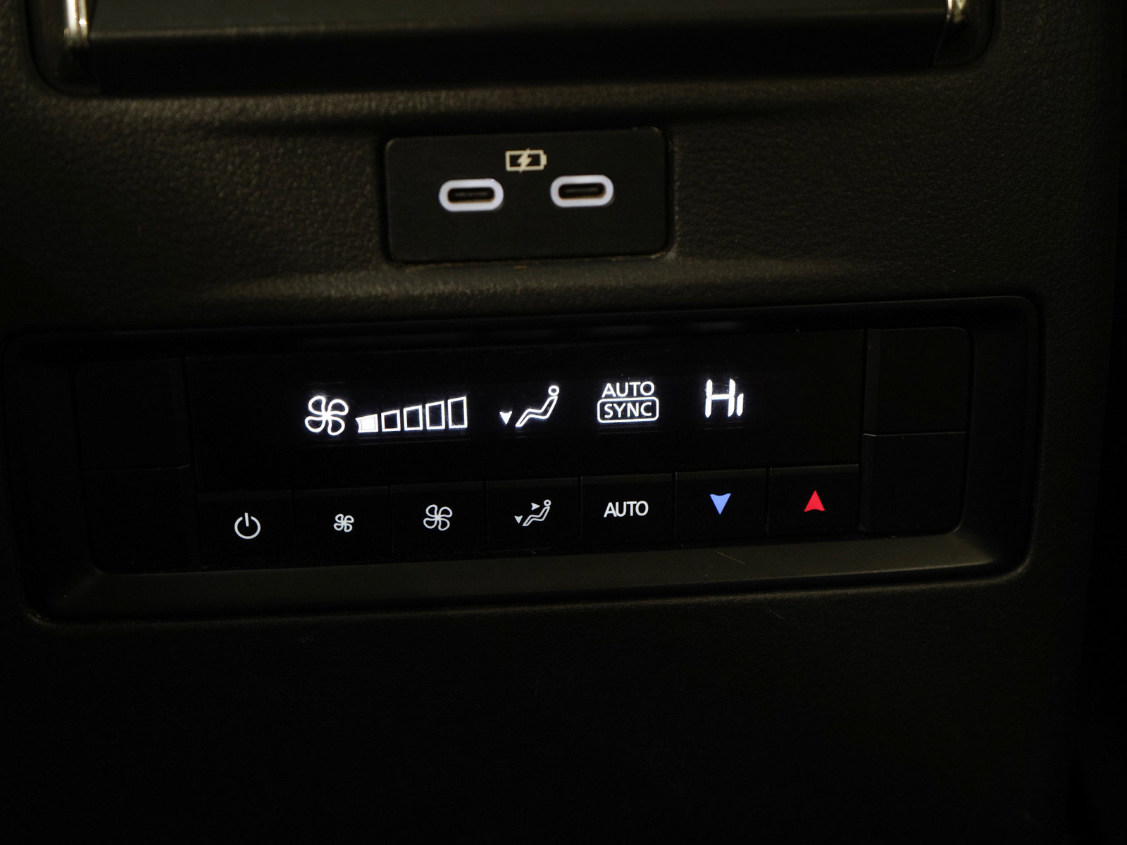 Used 2024 MAZDA CX-90 Plug-In Hybrid w/ Premium Pkg AWD/4WD image 23