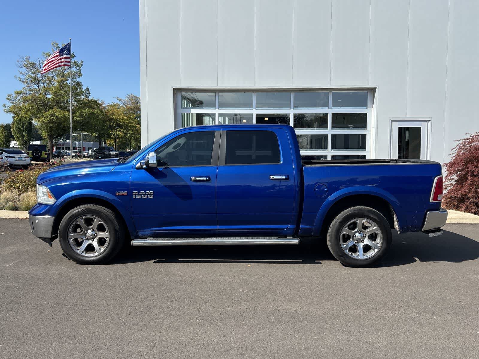 Used 2014 RAM 1500 Laramie w/ Trailer Tow Group AWD/4WD image 2