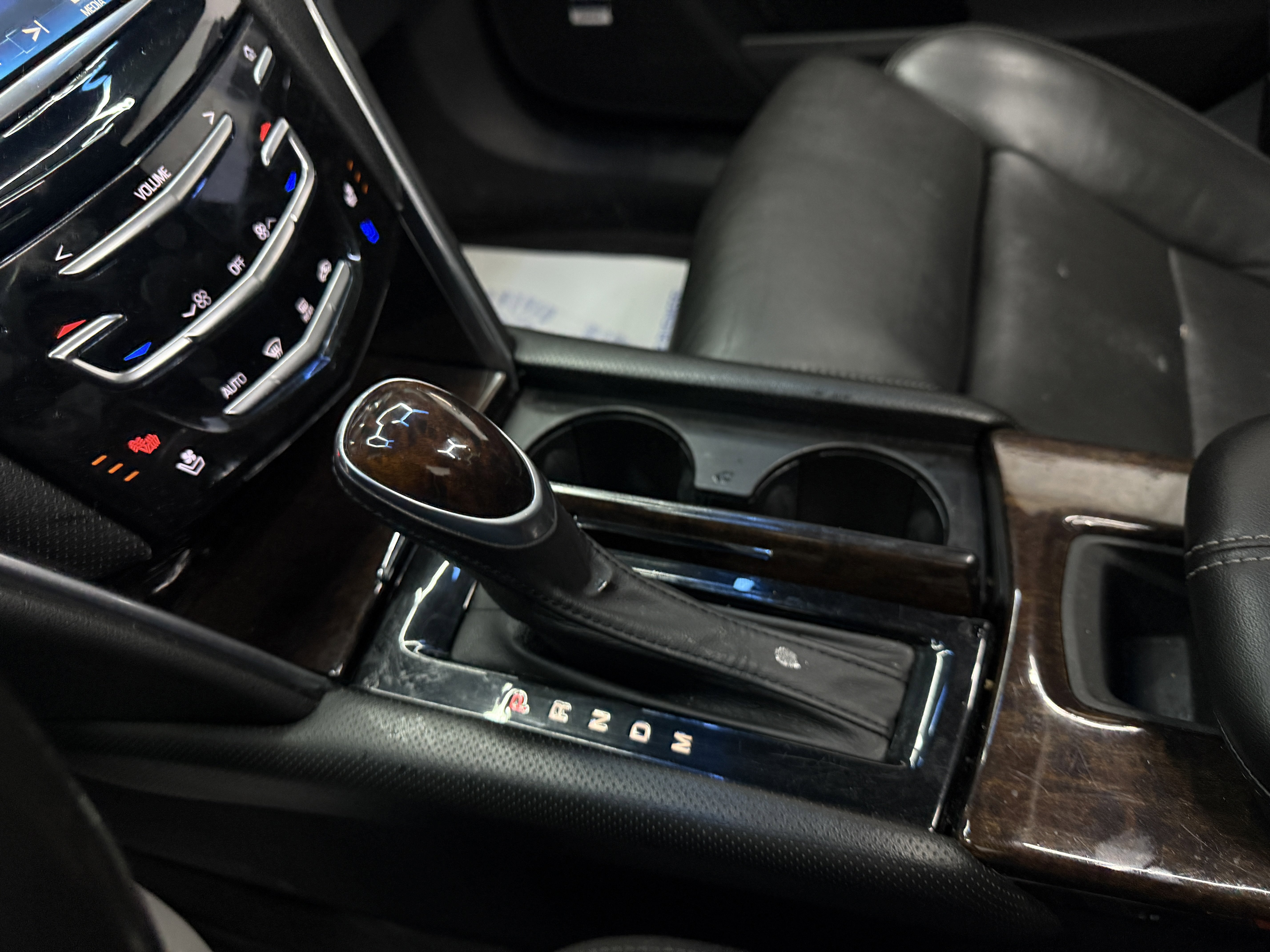 Used 2013 Cadillac XTS Luxury w/ Driver Awareness Package image 19