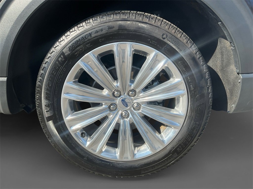 Used 2023 Ford Explorer Limited w/ Equipment Group 301A image 8