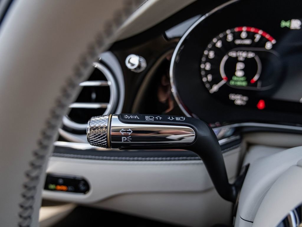 New 2026 Bentley Flying Spur Plug-In Hybrid AWD/4WD image 10