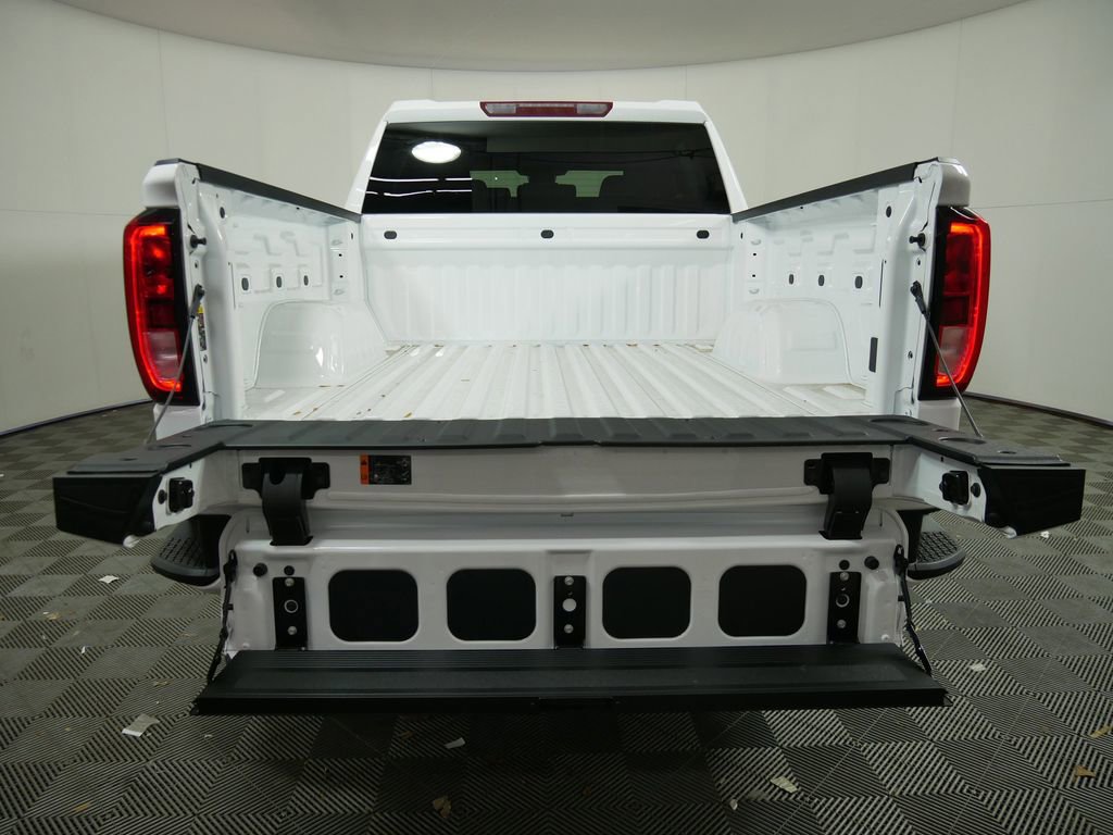 New 2026 GMC Sierra 1500 Pro w/ Graphite Edition image 4