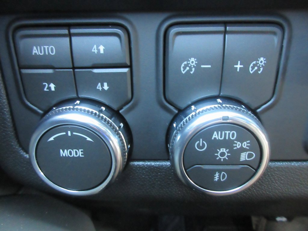 New 2026 GMC Yukon Elevation image 16