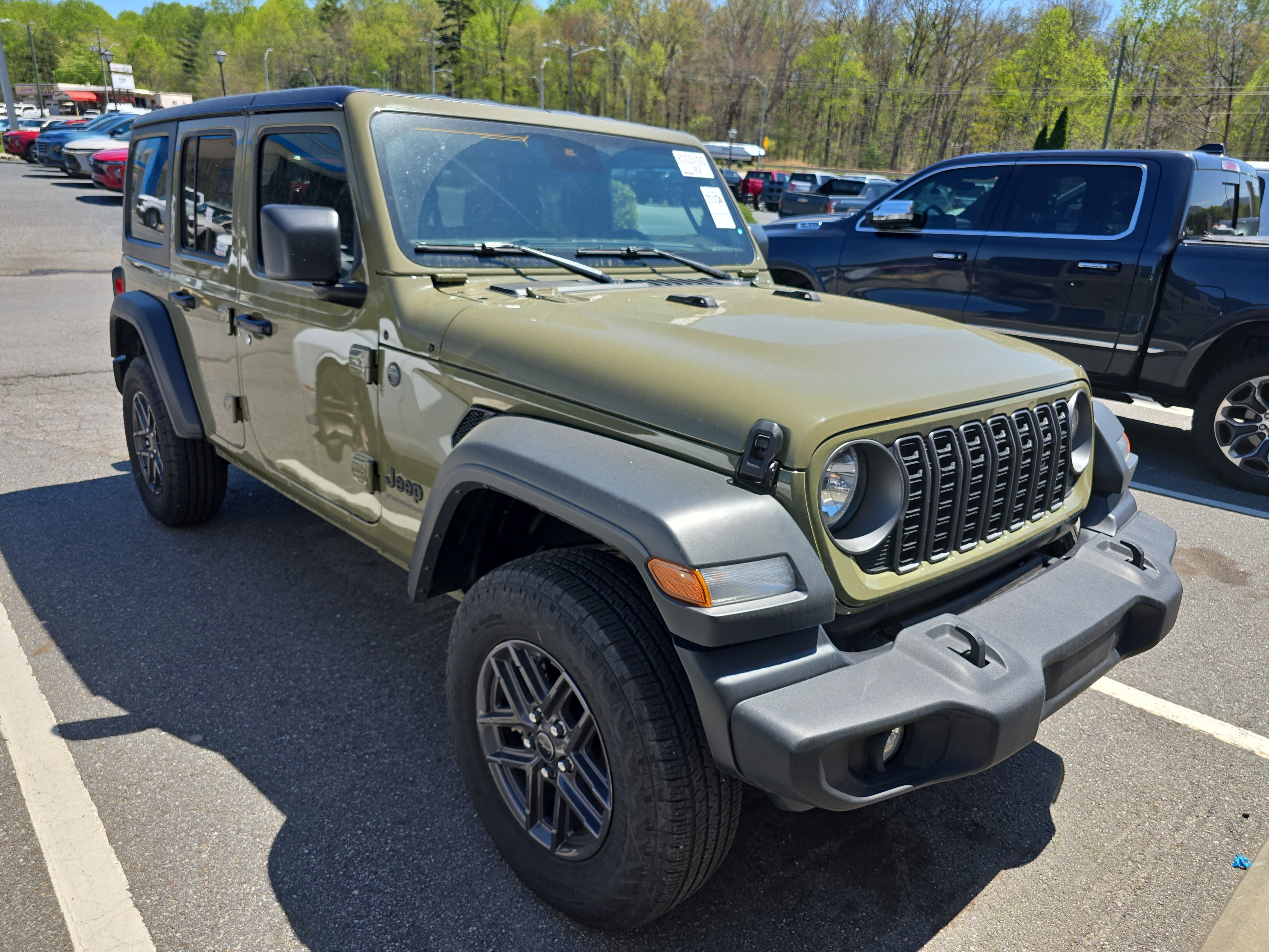 Used 2025 Jeep Wrangler Sport S image 1