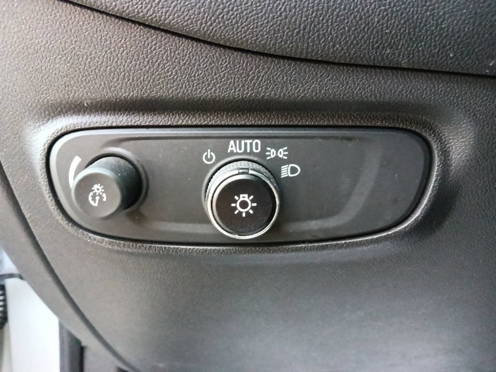 Used 2022 Chevrolet Equinox LT FWD image 18