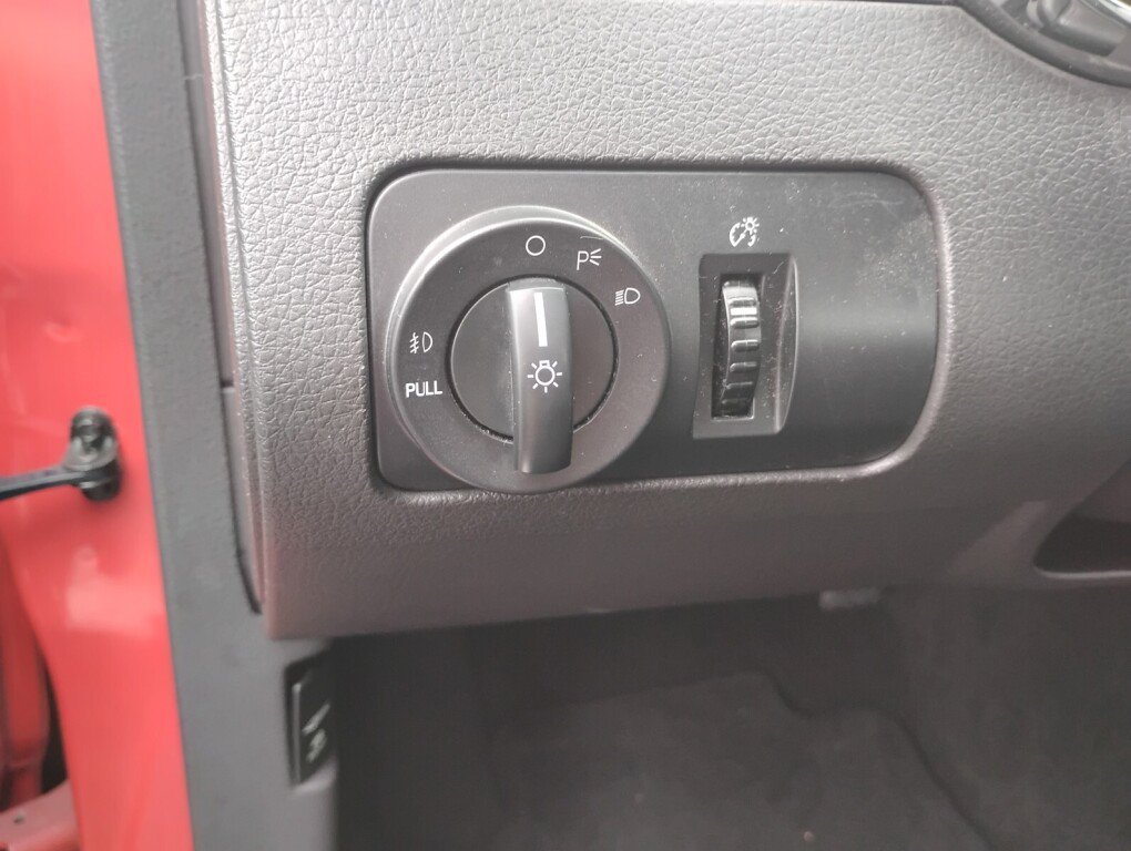 Used 2006 Ford Mustang GT Premium RWD image 14