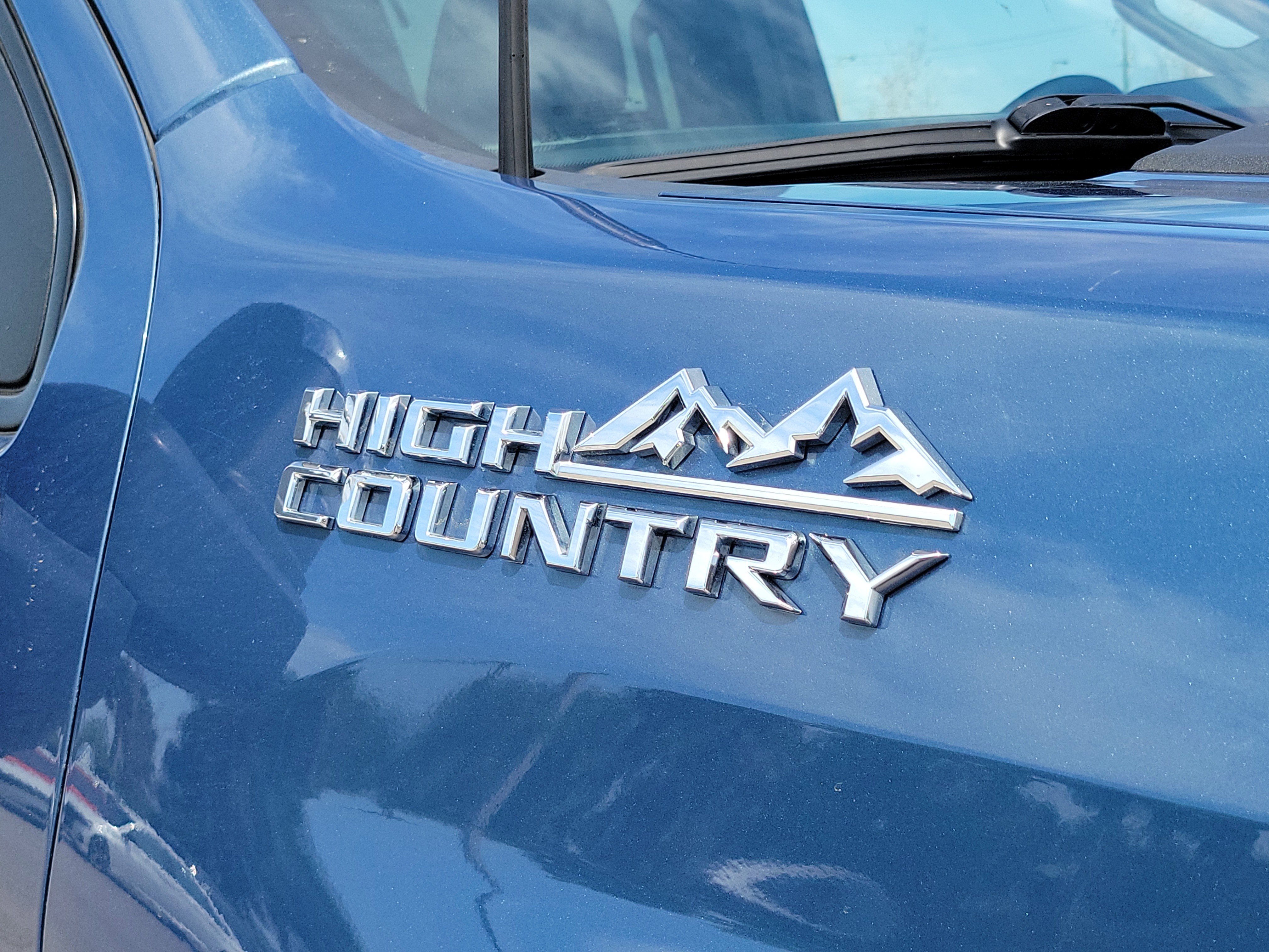 Used 2024 Chevrolet Silverado 3500 High Country w/ Technology Package image 9