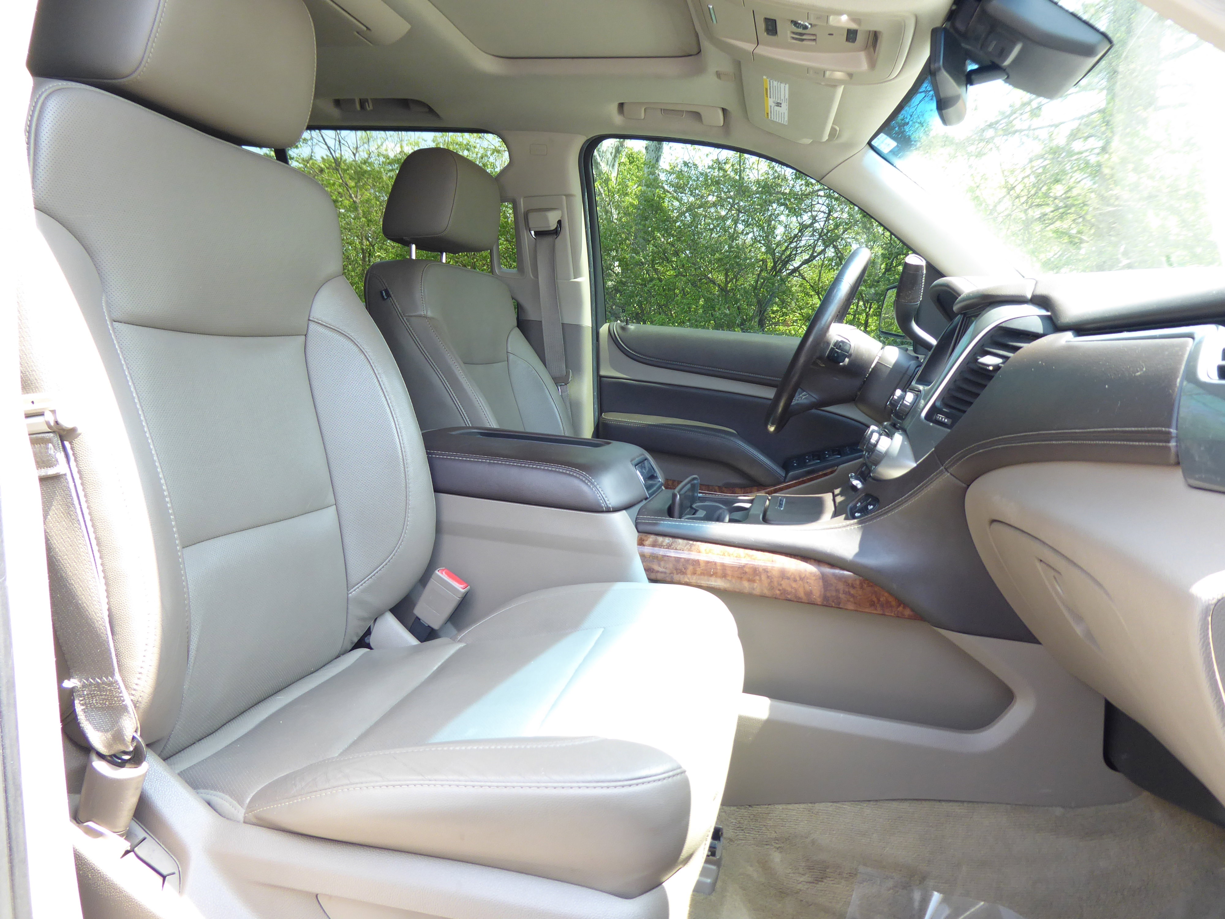 Used 2015 Chevrolet Suburban LTZ AWD/4WD image 19