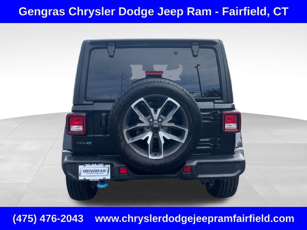 Certified 2024 Jeep Wrangler Unlimited w/ Convenience Group AWD/4WD image 6