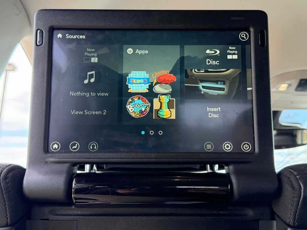 Used 2021 Chrysler Pacifica Touring-L w/ Uconnect Theater Family Group image 36