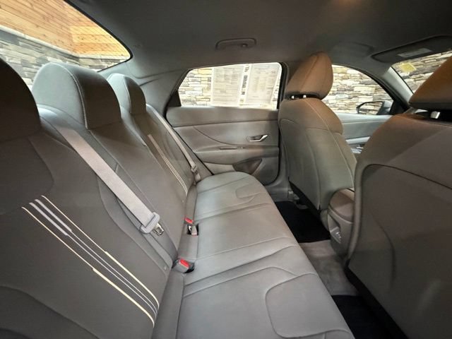 Certified 2024 Hyundai Elantra SEL FWD image 29