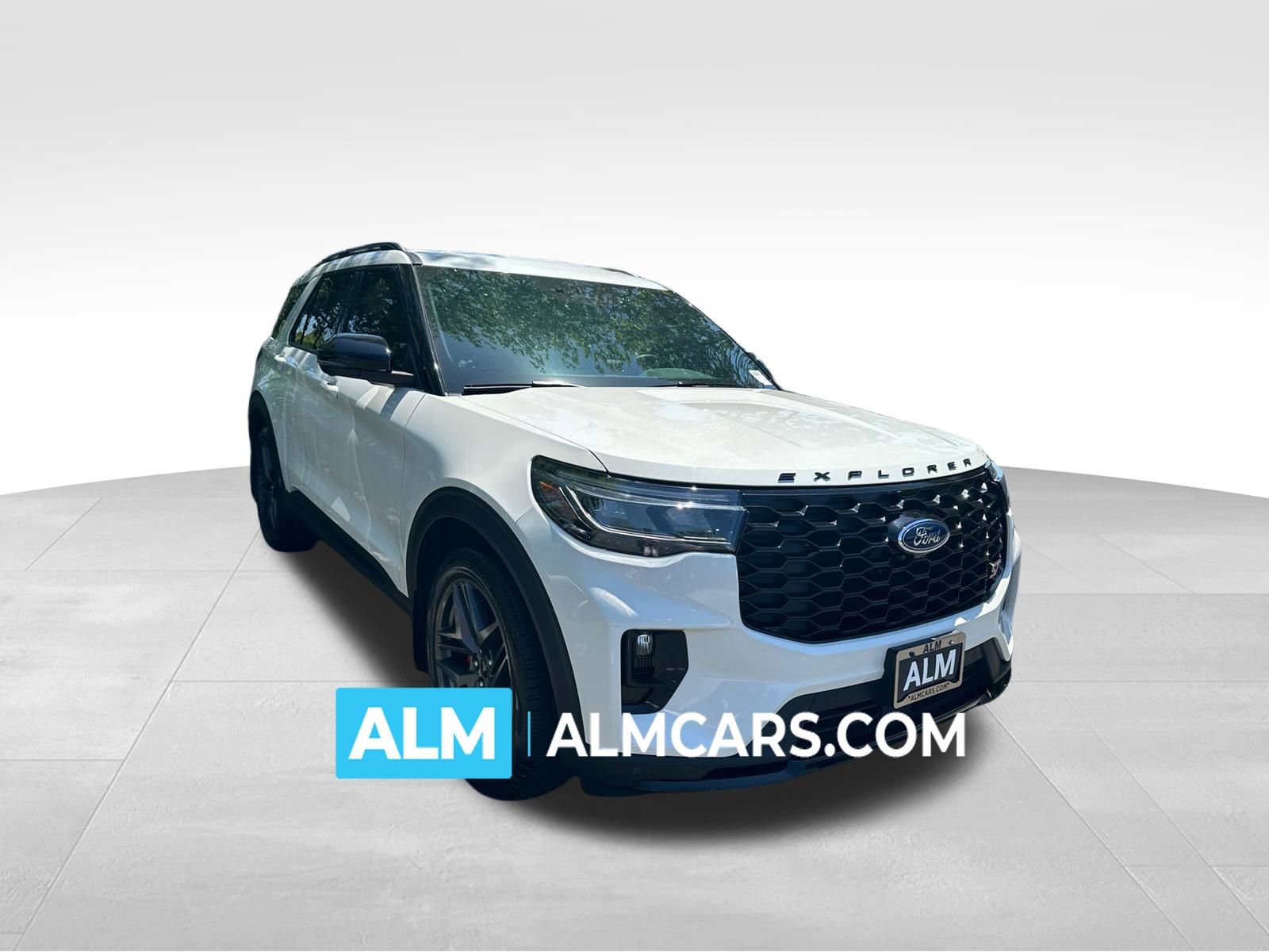 Certified 2025 Ford Explorer ST AWD/4WD image 1