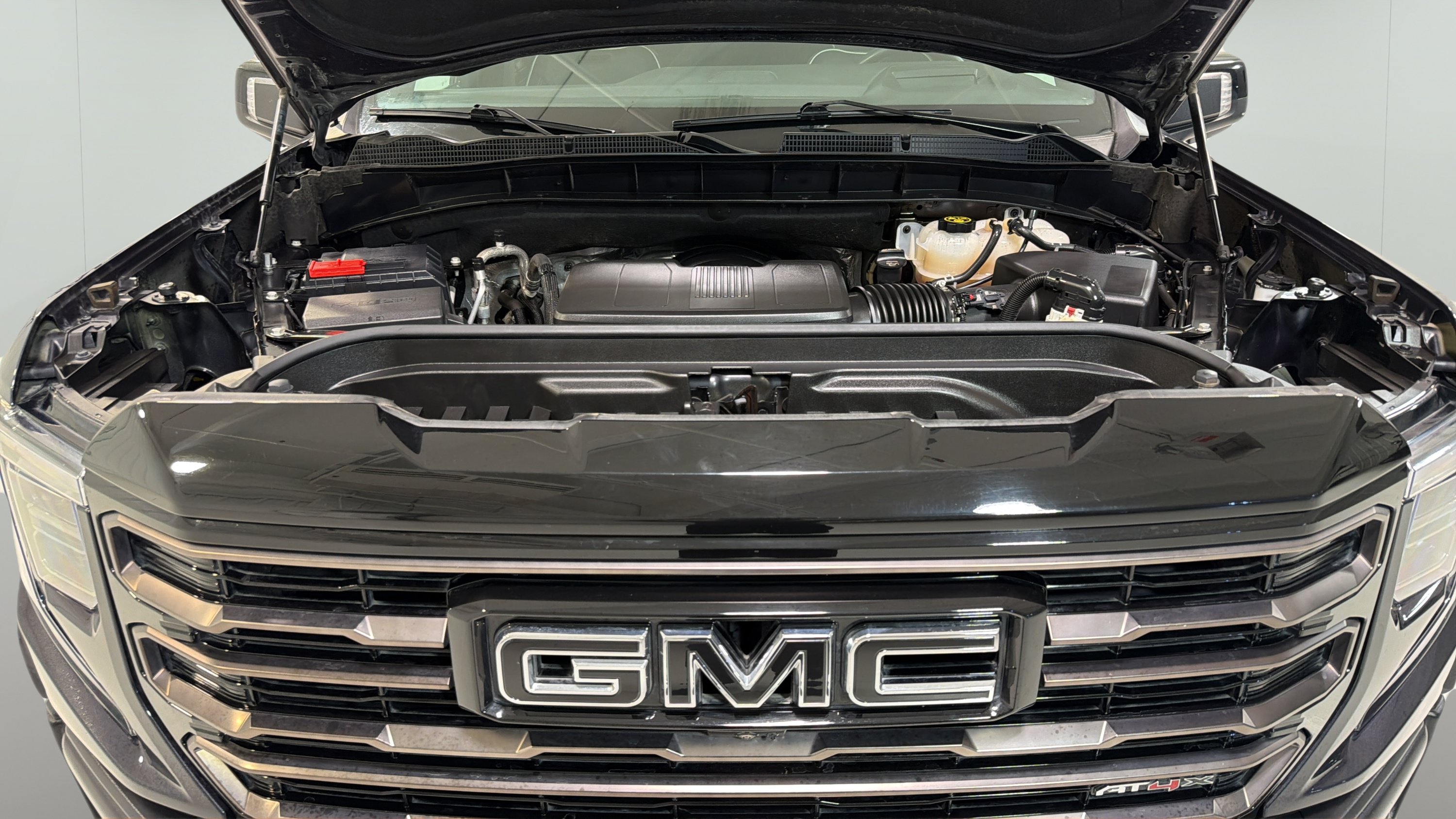 Used 2023 GMC Sierra 1500 AT4X AWD/4WD image 17