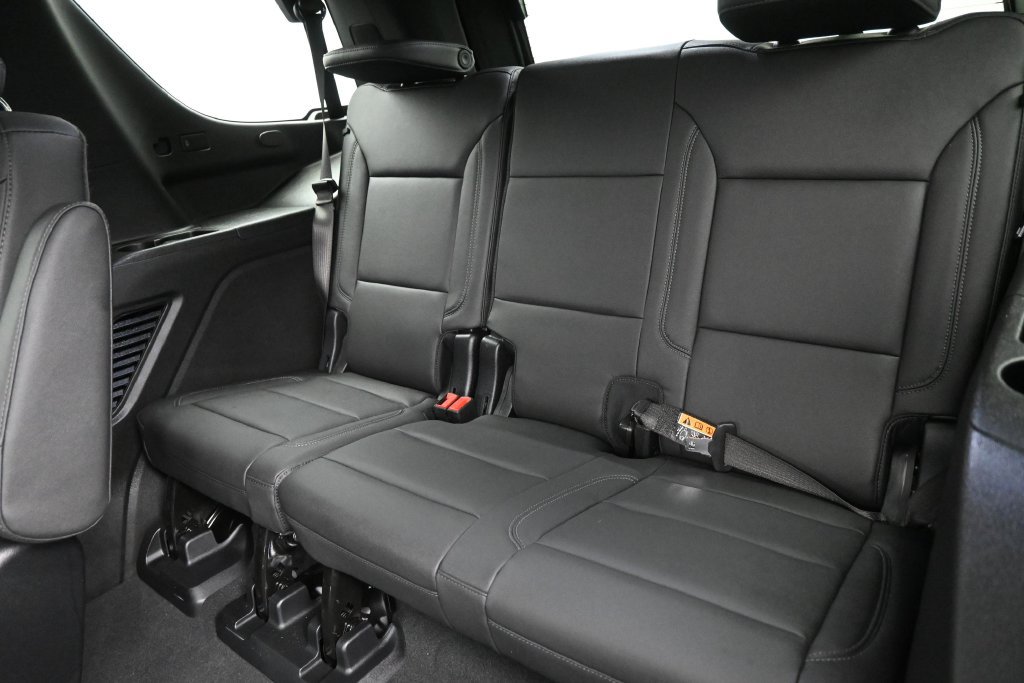Used 2026 Chevrolet Tahoe LT w/ Comfort Package AWD/4WD image 28