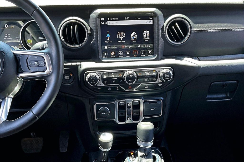 Used 2021 Jeep Wrangler Unlimited Sahara w/ Cold Weather Group AWD/4WD image 8