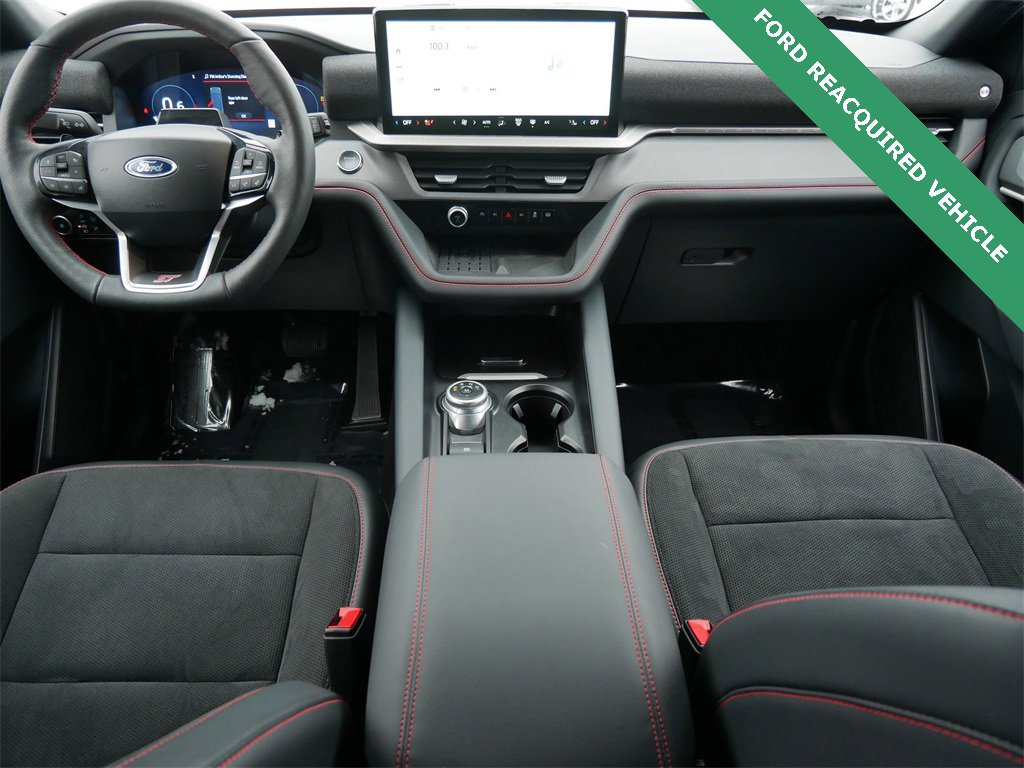 Used 2025 Ford Explorer ST image 13