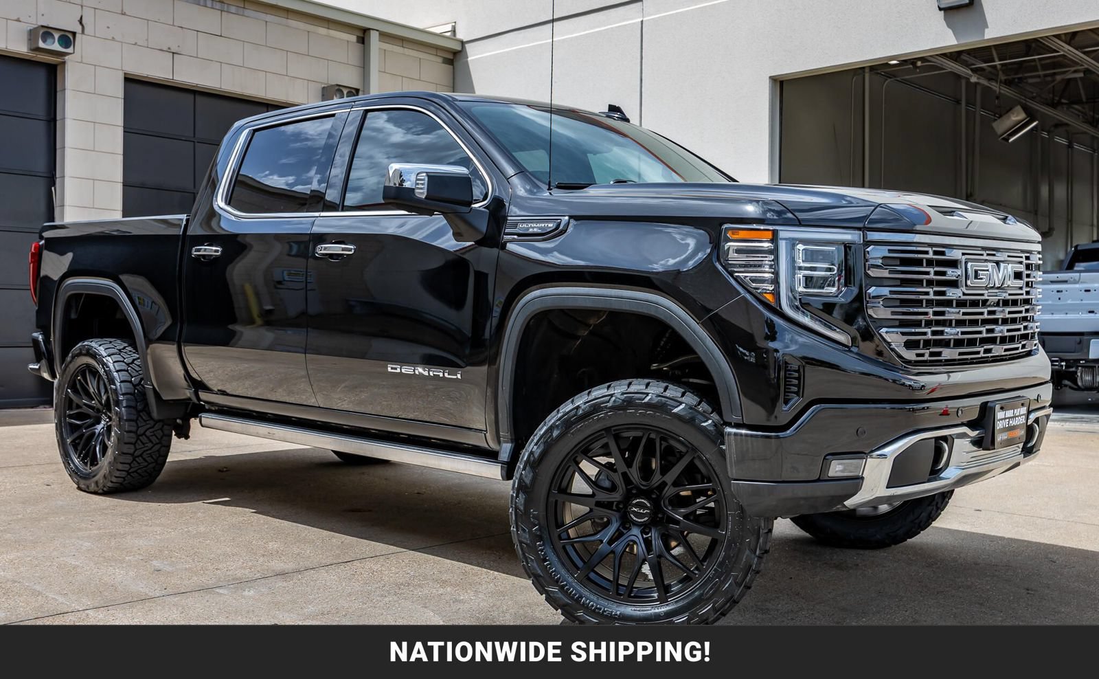 Used 2025 GMC Sierra 1500 Denali Ultimate AWD/4WD image 1