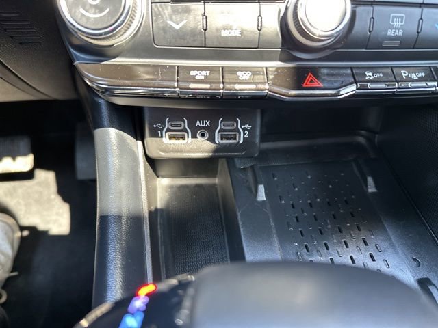 Used 2025 Dodge Durango R/T image 32