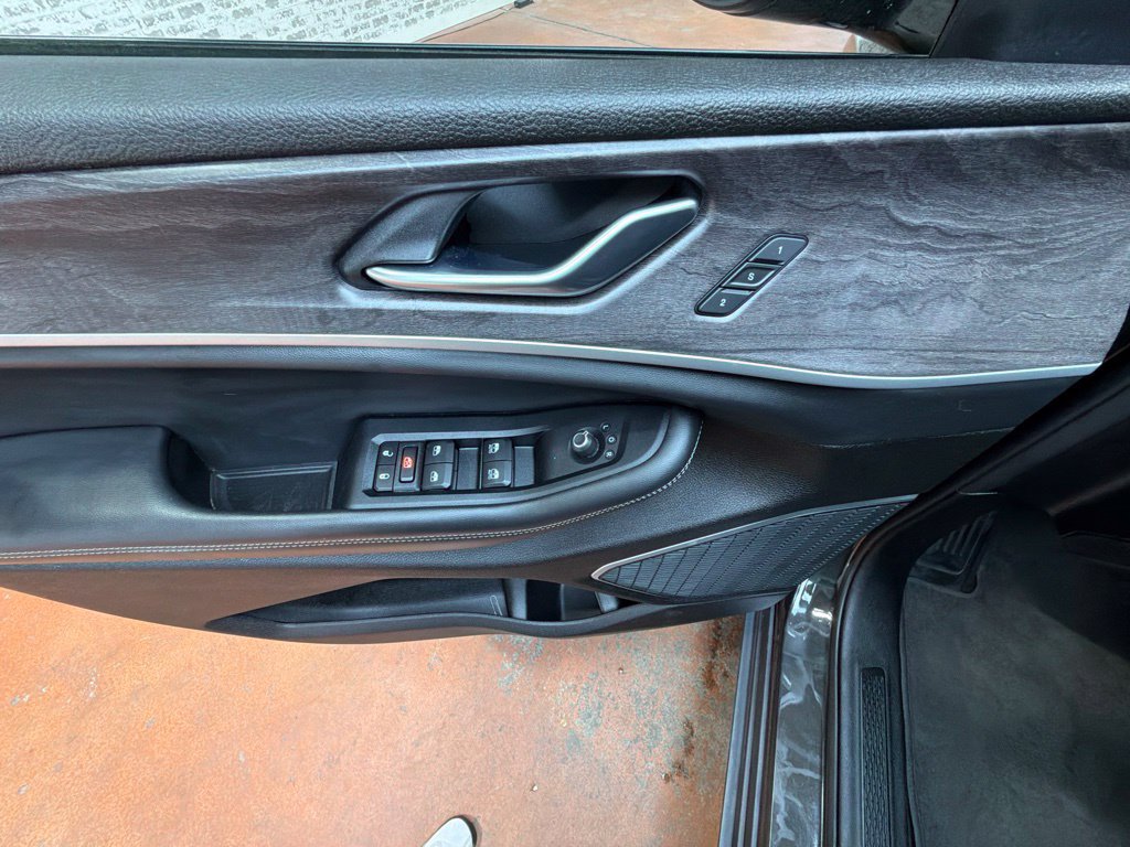 Used 2022 Jeep Grand Cherokee L Limited AWD/4WD image 26