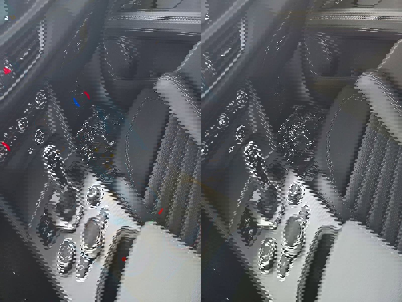 Used 2024 Alfa Romeo Stelvio Veloce image 26