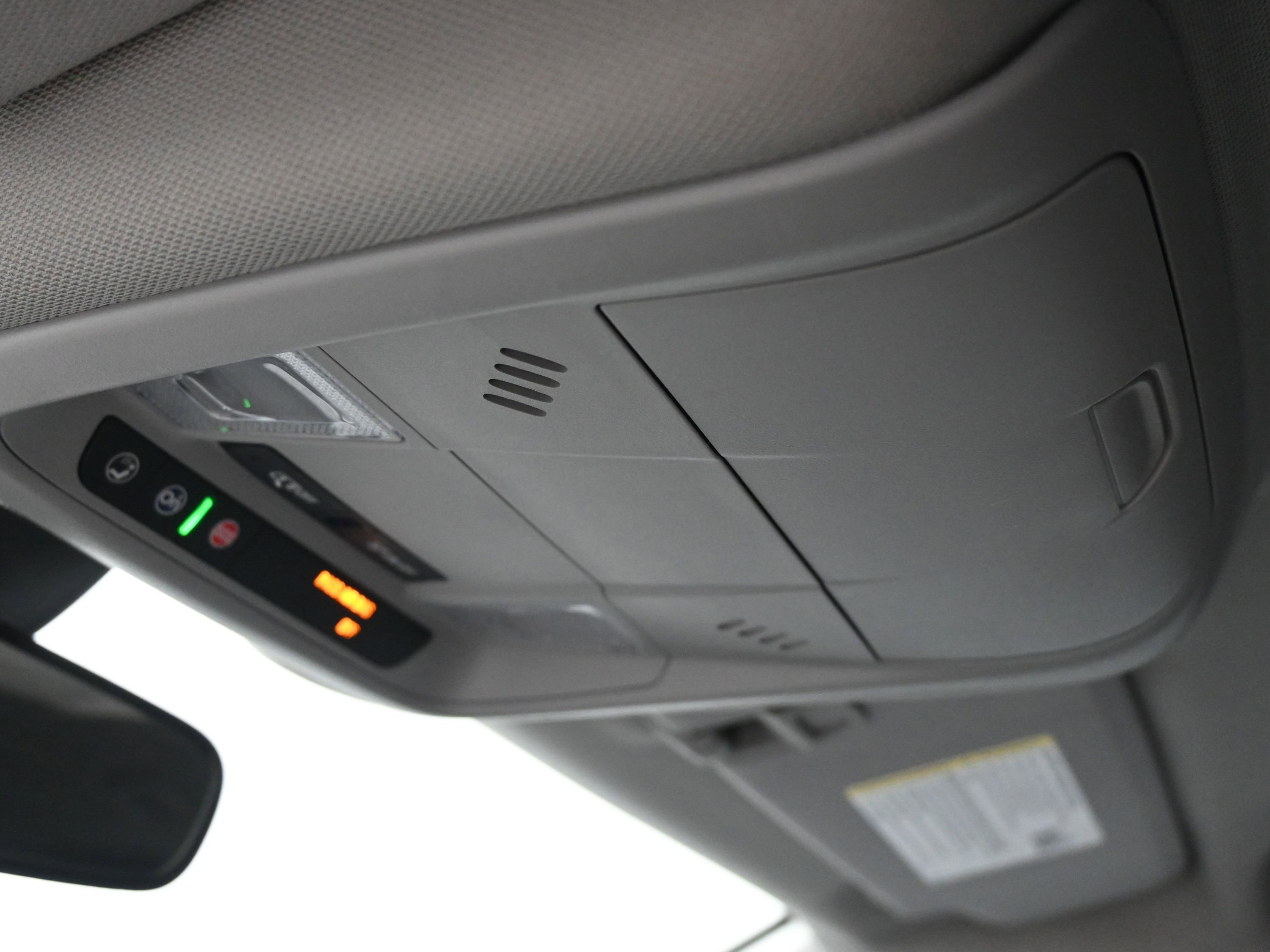 Used 2018 Chevrolet Equinox LT image 23