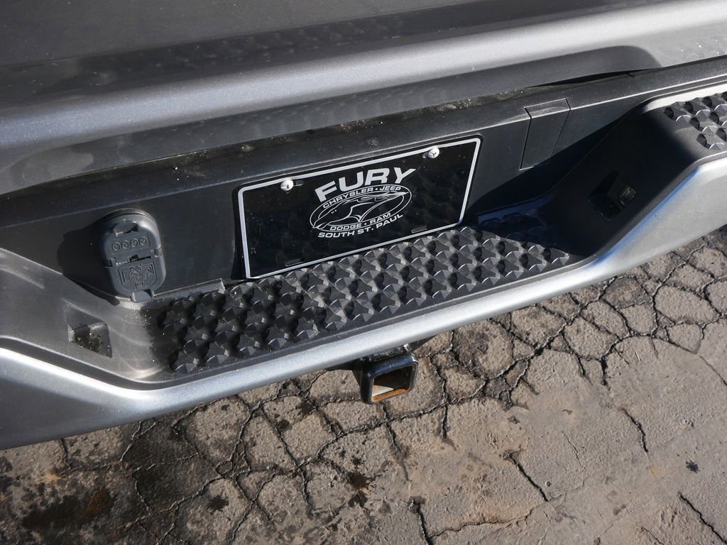 Certified 2023 GMC Canyon Elevation w/ Convenience Package image 9