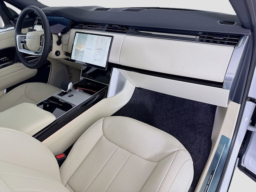 New 2026 Land Rover Range Rover SE image 19