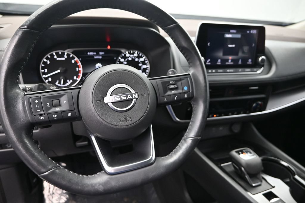 Used 2023 Nissan Rogue SV w/ SV Premium B Package FWD image 24