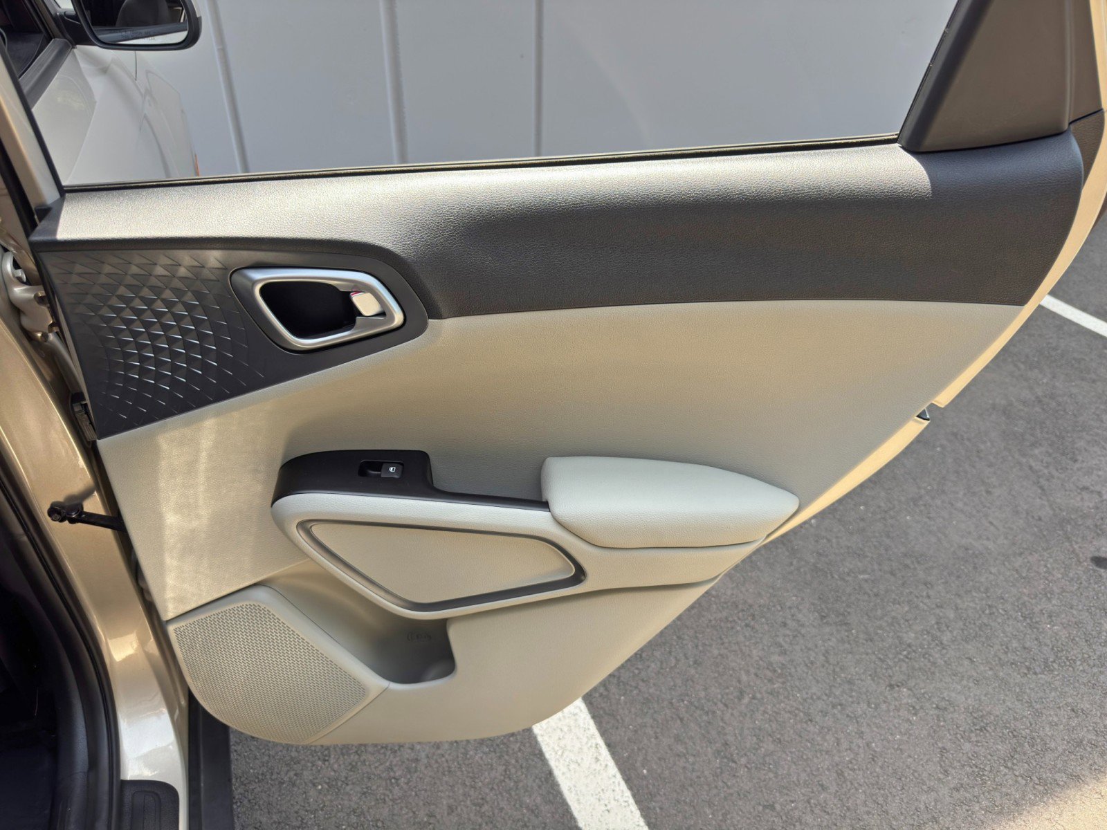 Used 2020 Kia Soul EX FWD image 38