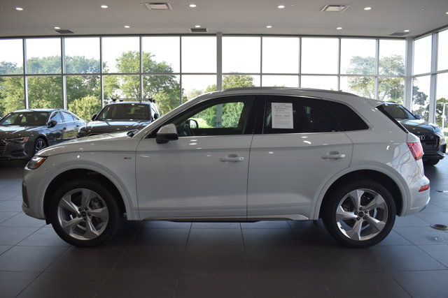Used 2023 Audi Q5 2.0T Premium Plus w/ Premium Plus Package AWD/4WD image 4