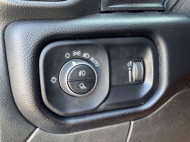 Used 2025 RAM 3500 Big Horn image 31