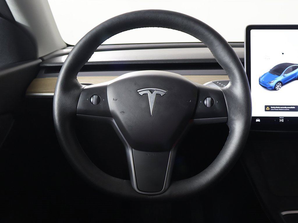 Used 2022 Tesla Model Y Long Range image 35