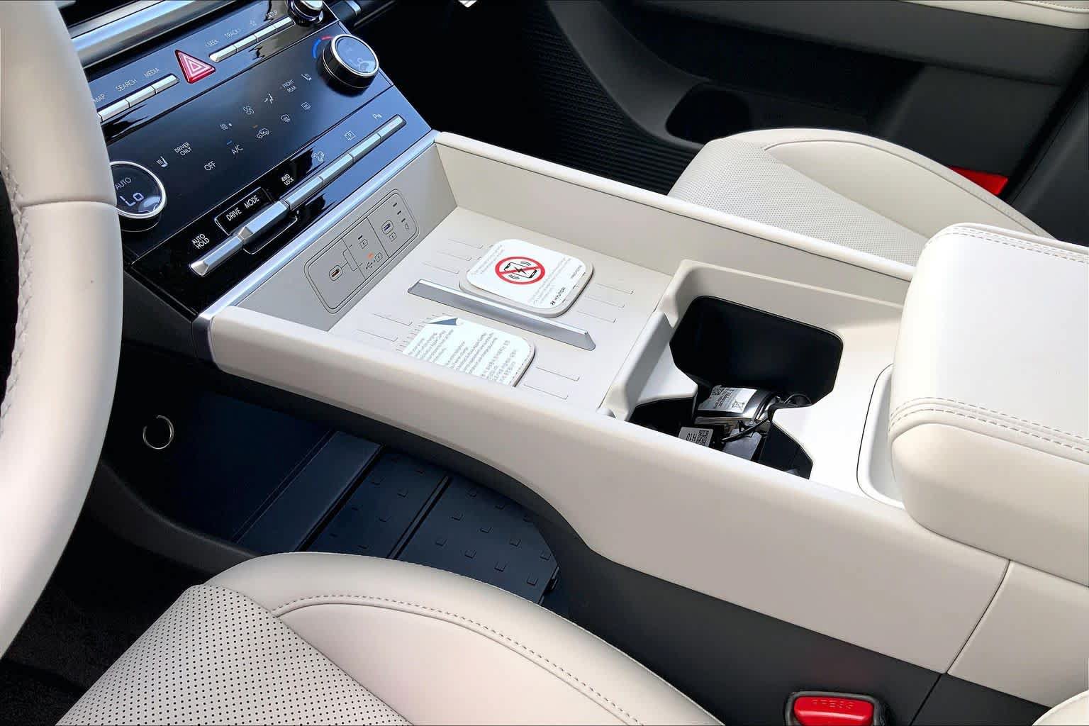 New 2027 Hyundai Santa Fe SEL AWD/4WD image 8