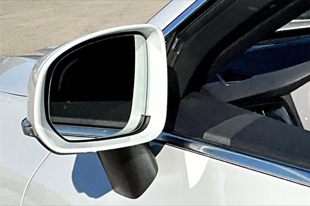 Used 2022 Volvo XC60 B5 Momentum w/ Advanced Package image 15
