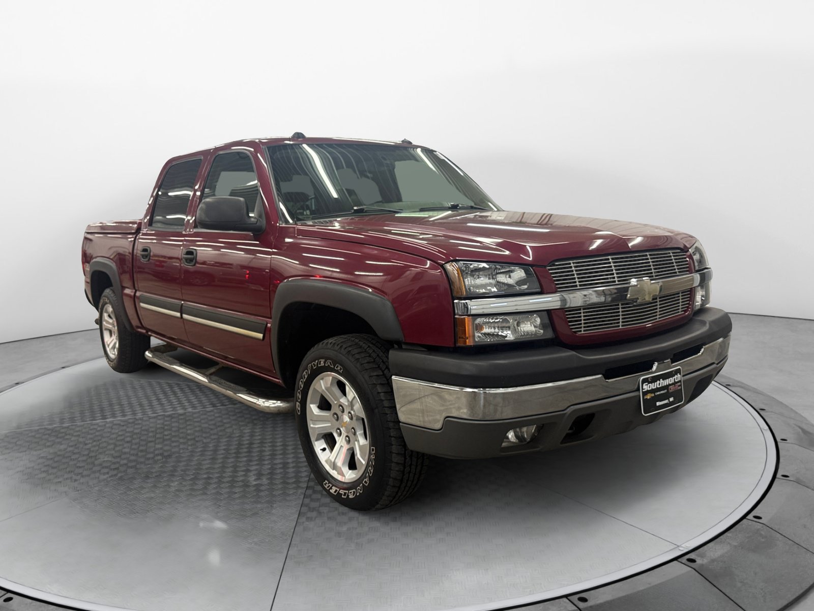 Used 2004 Chevrolet Silverado 1500 4x4 Crew Cab w/ Z71 Convenience Package 2 image 4