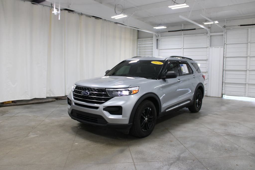 Used 2020 Ford Explorer XLT w/ Comfort Package RWD image 4