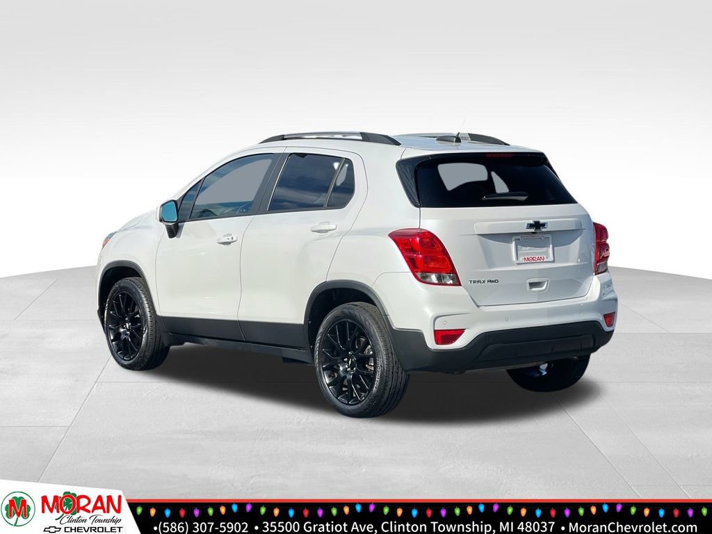 Certified 2022 Chevrolet Trax LT w/ Driver Confidence Package image 4