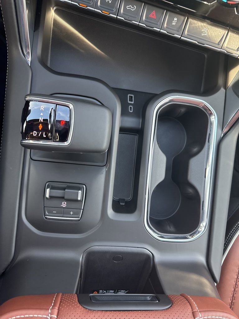 New 2026 GMC Sierra 1500 Denali Ultimate w/ LPO, Black Badging Package image 24