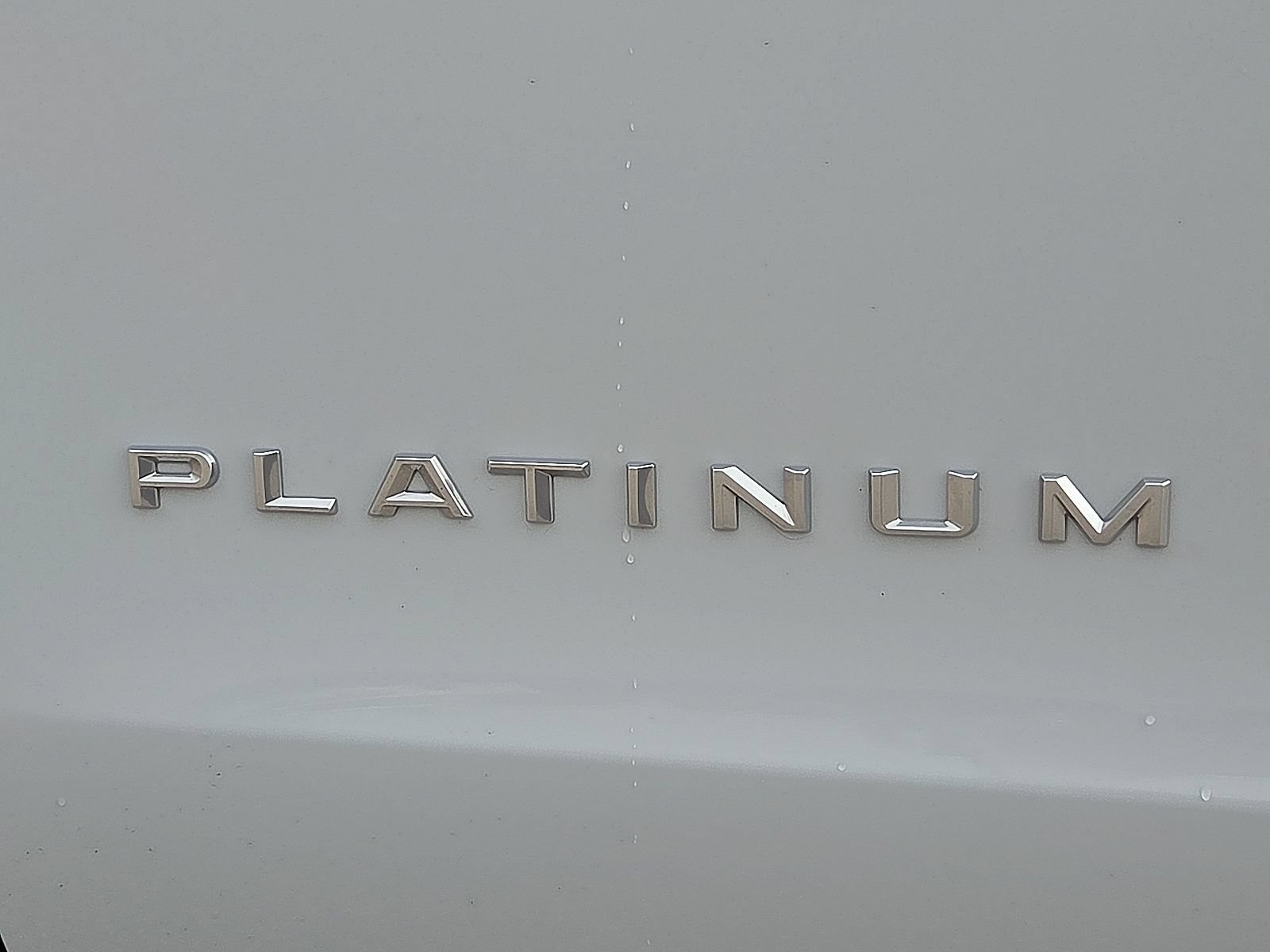 Used 2025 Ford Expedition Platinum AWD/4WD image 9