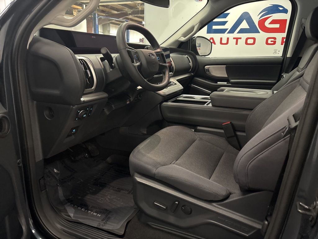New 2026 Ford Expedition Max Active image 19