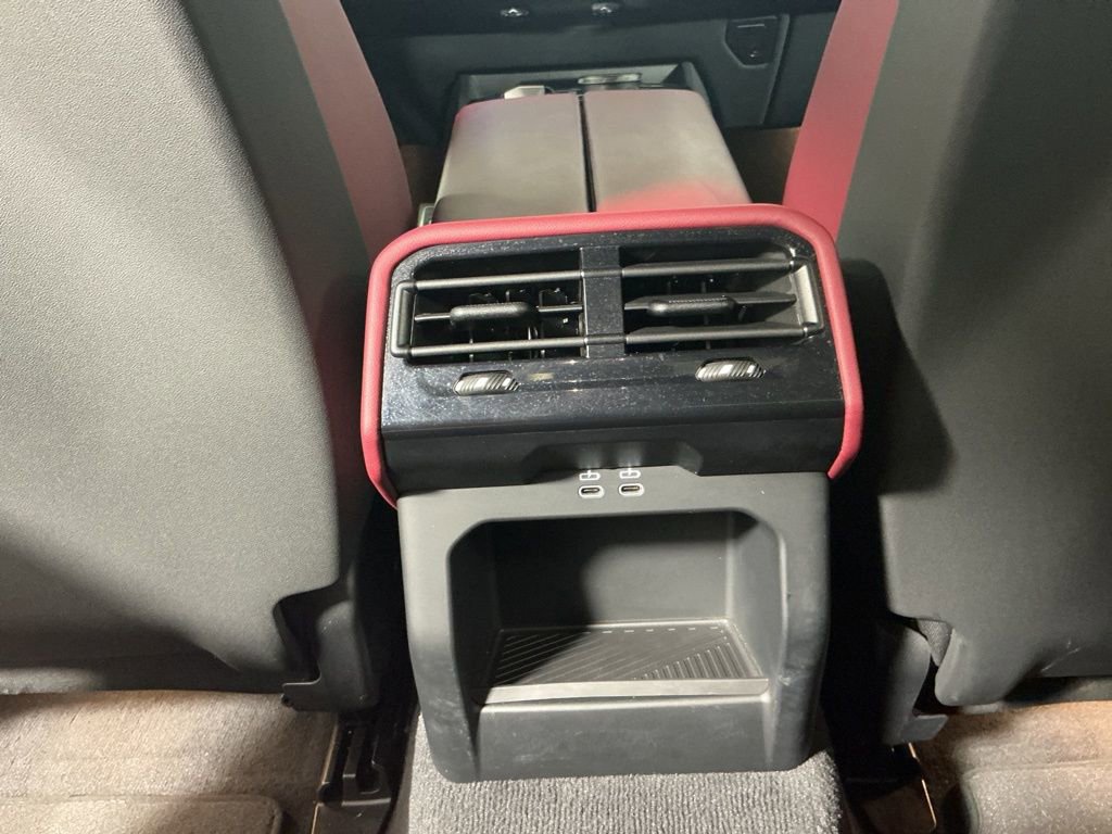 Certified 2025 BMW i5 xDrive40 w/ M Sport Package AWD/4WD image 27