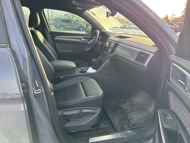 Used 2021 Volkswagen Atlas Cross Sport SE image 10