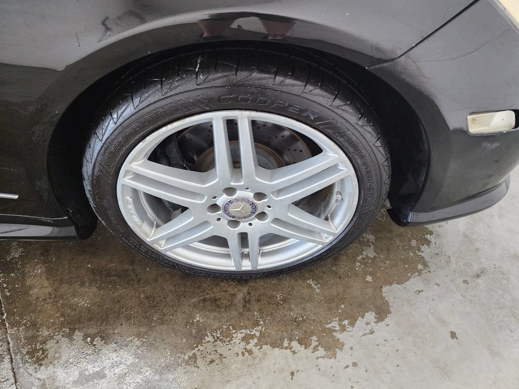 Used 2010 Mercedes-Benz E 550 Coupe image 38