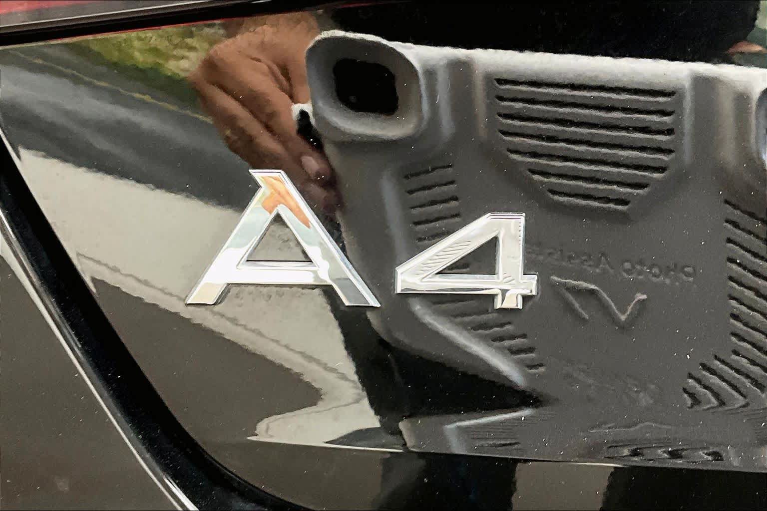 Used 2020 Audi A4 2.0T Premium FWD image 32