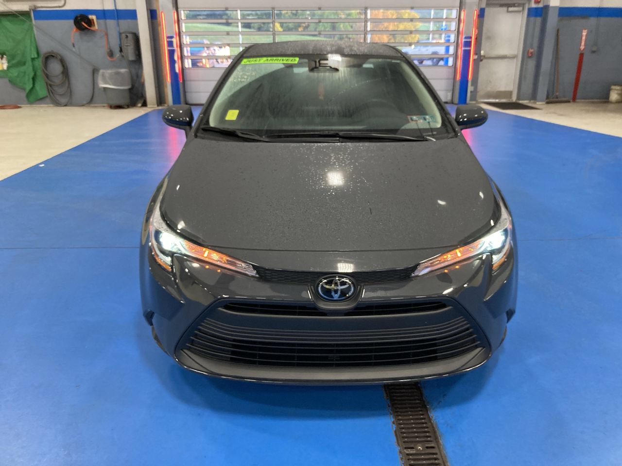 Used 2023 Toyota Corolla LE w/ LE Convenience Package FWD video 2