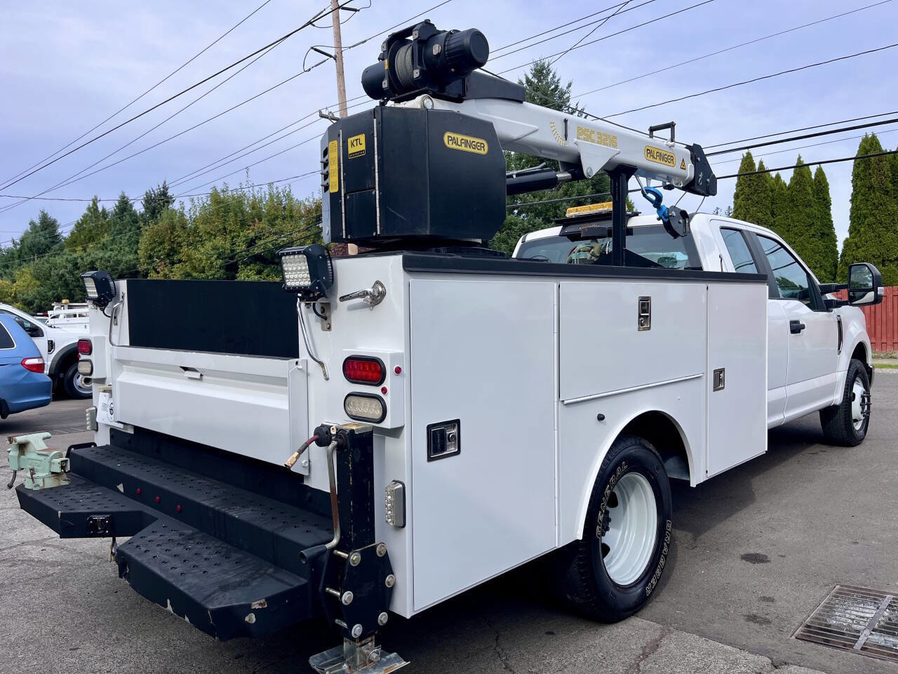 Used 2019 Ford F350 XL w/ XL Value Package image 3