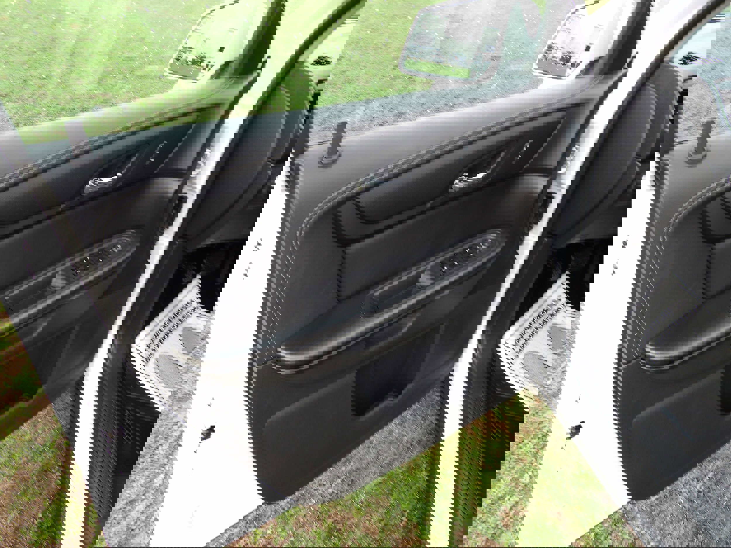 Used 2017 Chevrolet Traverse LT w/ Style and Technology Package image 13